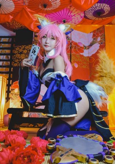 军舰上的女士兵