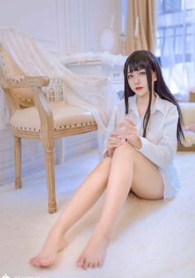 年轻胸大的阿韩国
