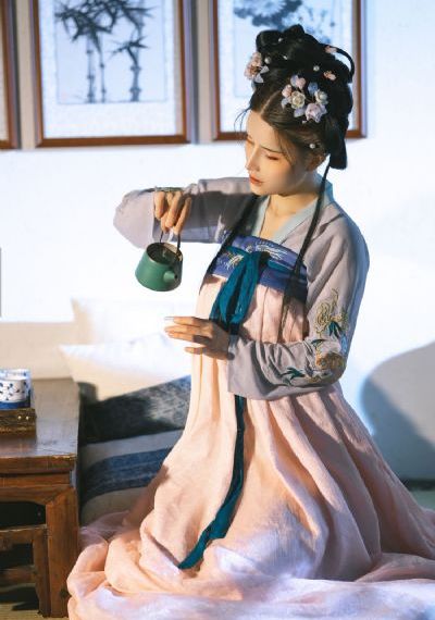 电影她在丈夫面前被耍了