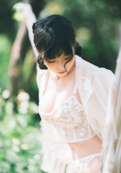 他是谁