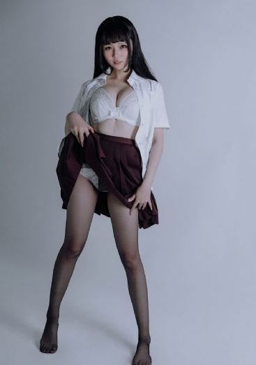 把坤巴放嘴巴里的视频